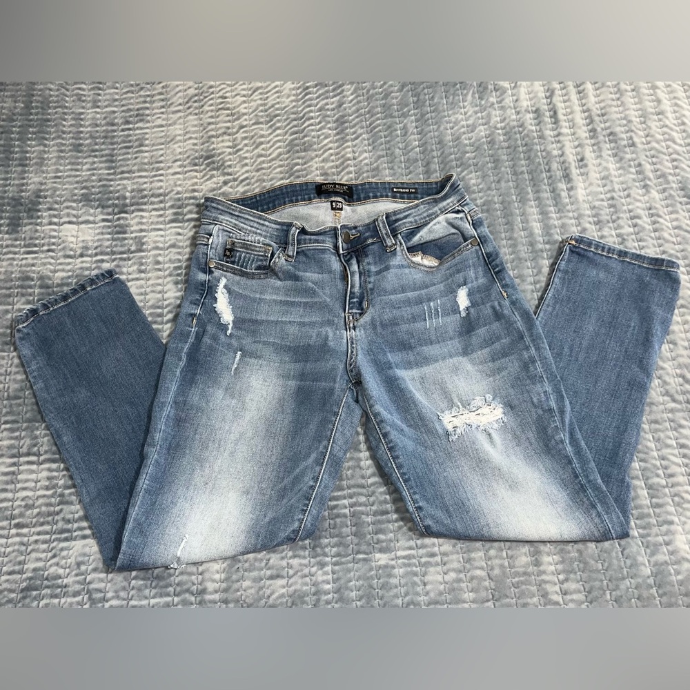 Judy Blue Women's Light Blue Distressed Skinny Jeans
